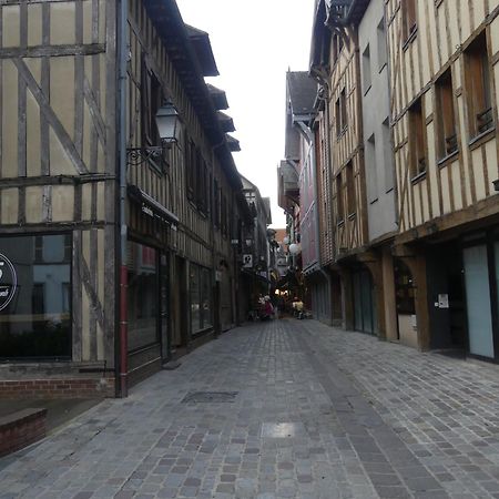Le Chalet Troyen Troyes Dış mekan fotoğraf